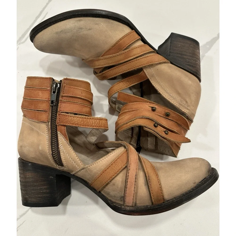 Freebird by Steven‎ GRIND Leather Suede Strappy Boot RARE Taupe Sz 10 New